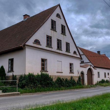 Apartmany V Broumovskem Statku Zewnętrze zdjęcie