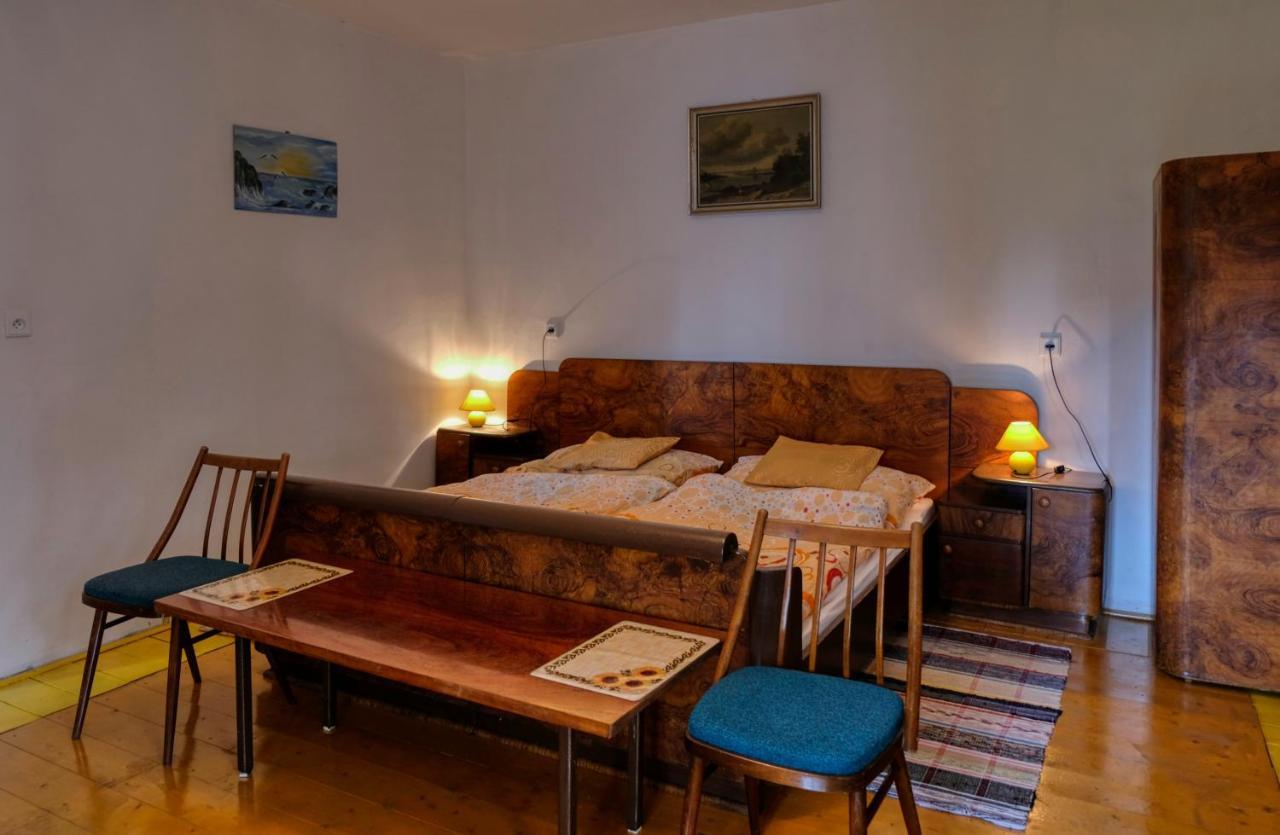 Apartmany V Broumovskem Statku Zewnętrze zdjęcie