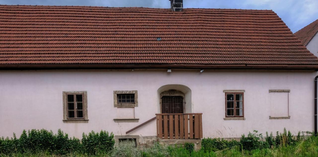 Apartmany V Broumovskem Statku Zewnętrze zdjęcie