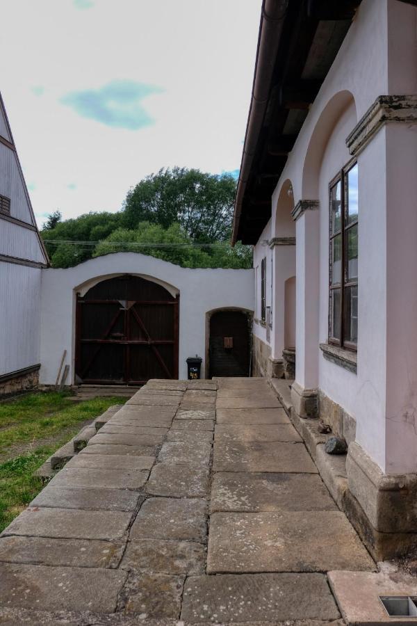 Apartmany V Broumovskem Statku Zewnętrze zdjęcie