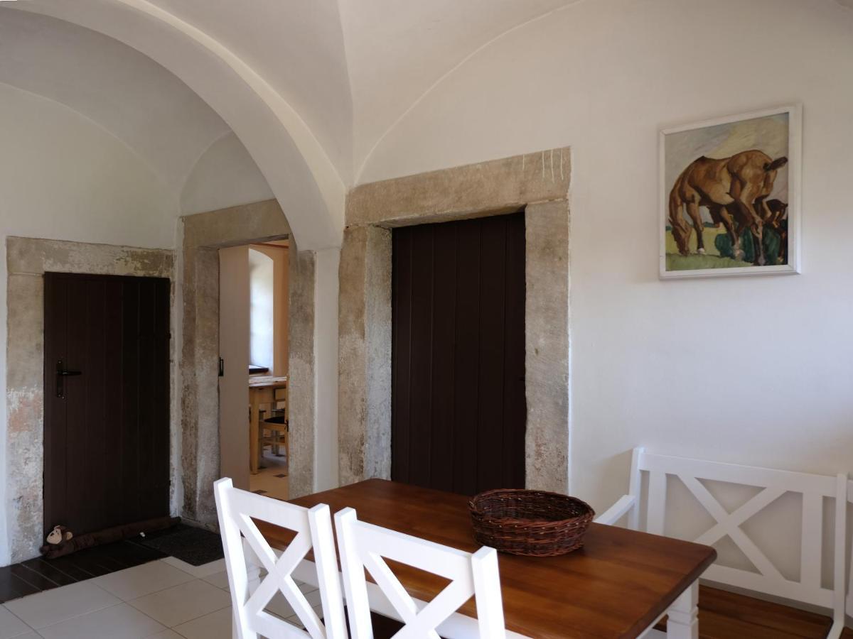 Apartmany V Broumovskem Statku Zewnętrze zdjęcie
